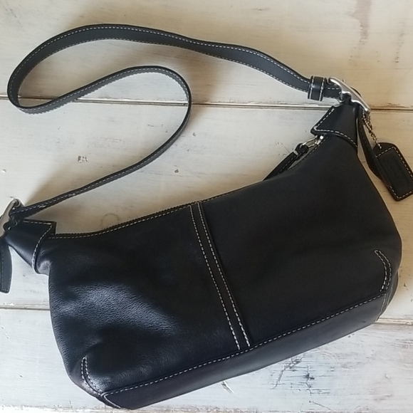 Coach Leather Black Hobo Purse - Picture 2 of 14